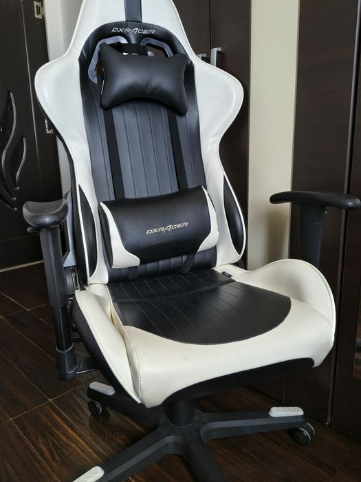 Scaun gaming dxrAcer alb negru