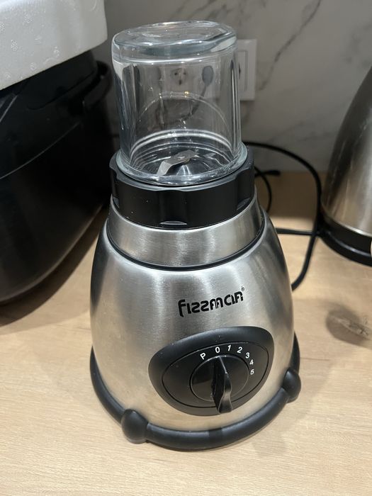 Блендер Fissman F67