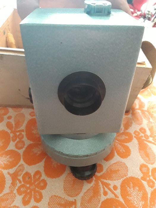 Продам теодолит советский