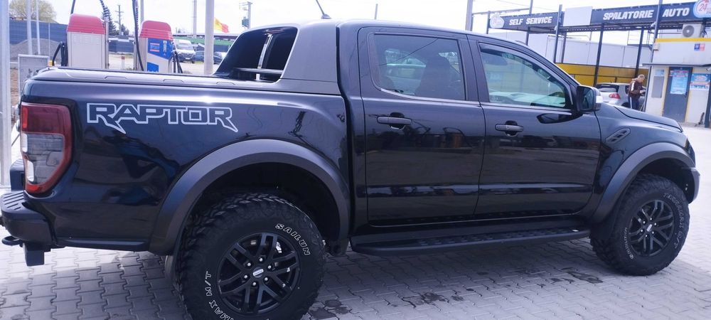 Vand/schimb doar cu dodge ram