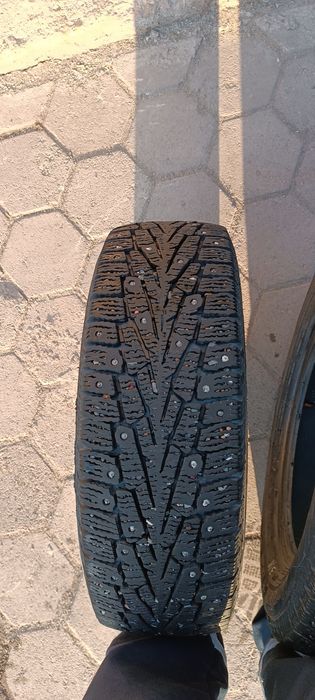 Продам зимние шины