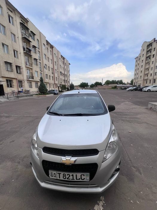 Продается машина спарк