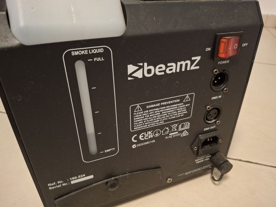 Vand masina de fum si bule BeamZ SB1500 Led