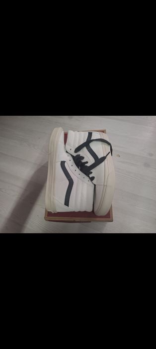 Vând ghete Vans 300 lei negociabil