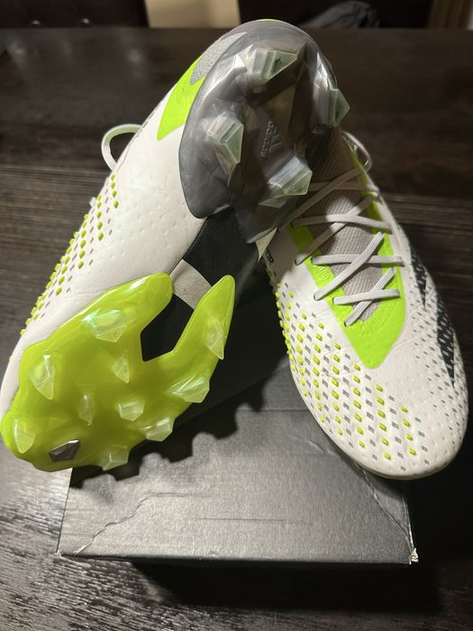 Ghete Fotbal Adidas PREDATOR ACCURACY.1 L AG