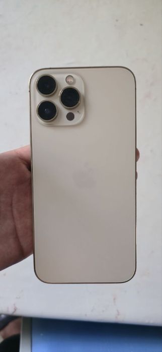 Iphone 13 pro max sotiladi yoki obmen