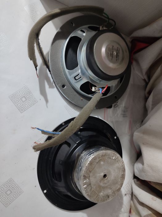 Продам динамики по 10