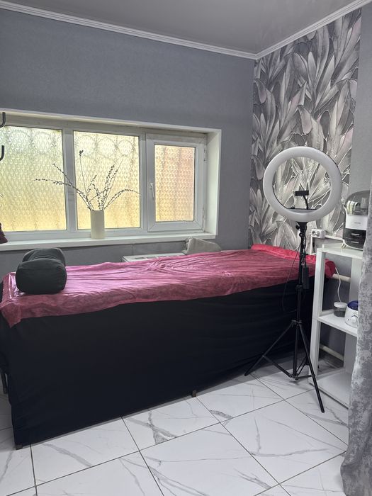 Сдам кушетку для ресниц