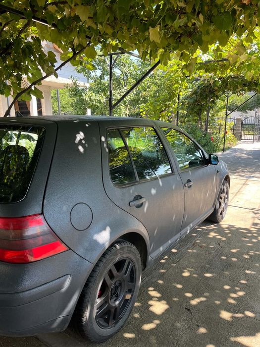 Golf 4  1.4 16V Benzină