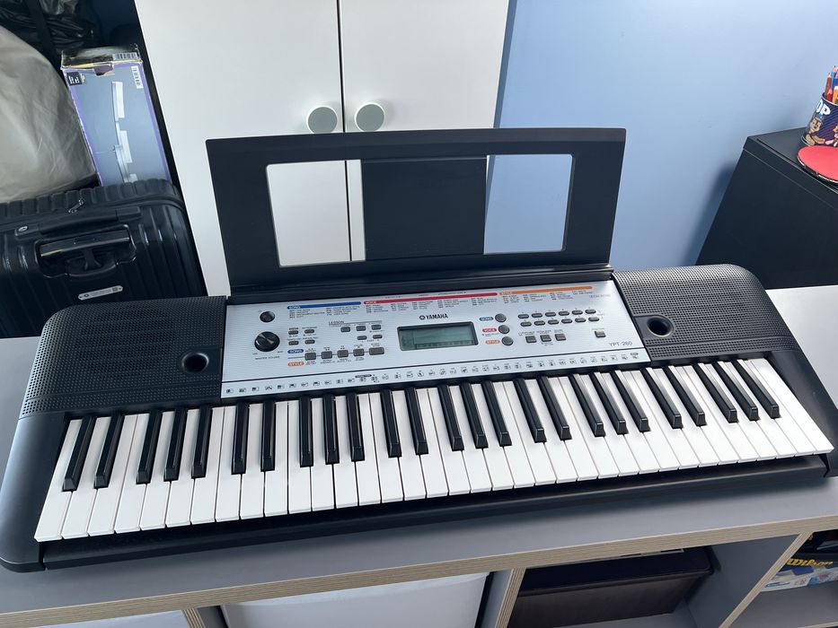 Orga electronica Yamaha YPT-260 – Ca noua / Stare impecabila