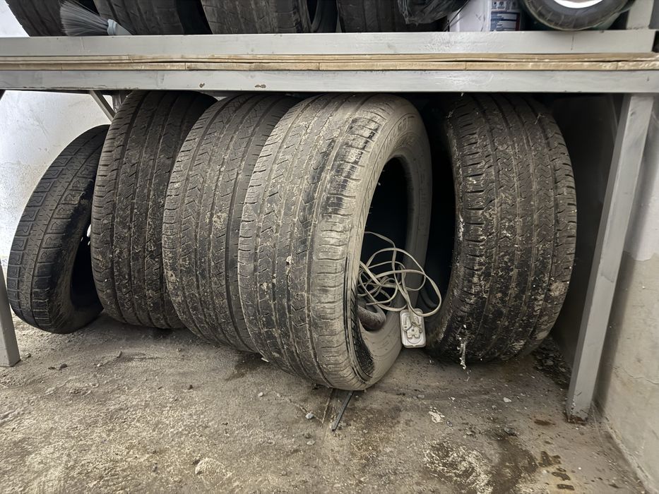 Продам летние покрышки