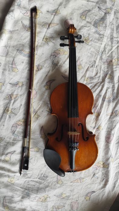 Продам скрипку 1/4