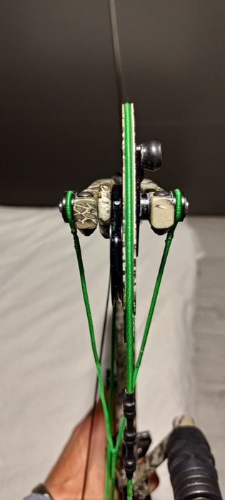 Arc compound ( arc cu scripeți ) APA King Cobra DG