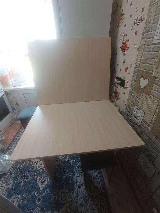 Продам стол кухонный раскладной