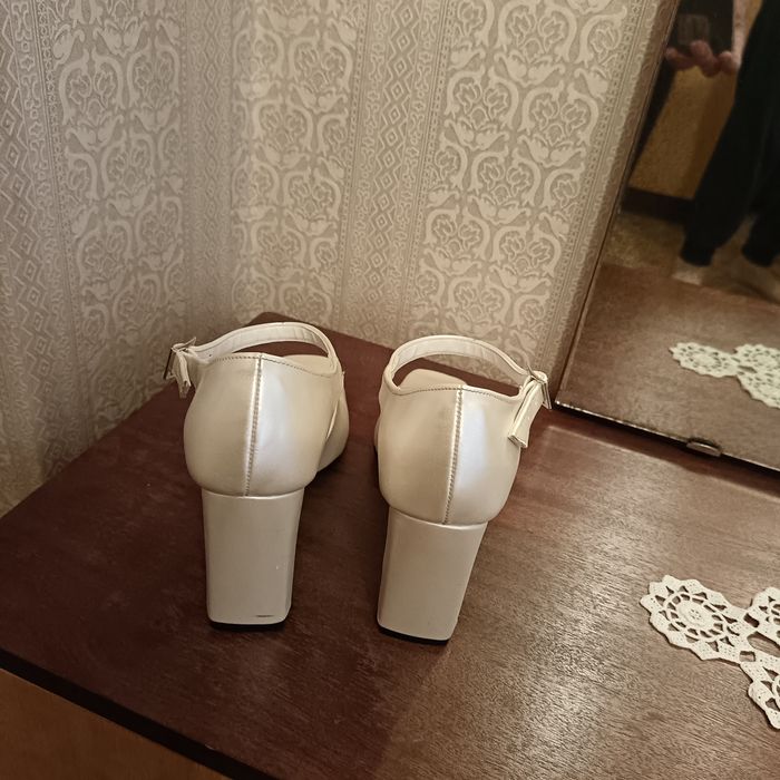 Дамски официални обувки