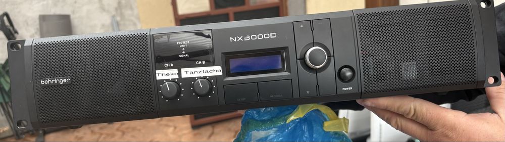 Behringer NX3000D