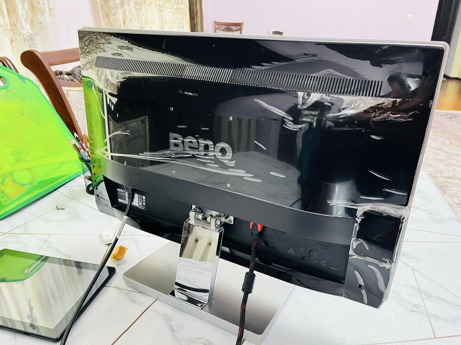 Монитор Benq 24 дюйм в отличном состоянии