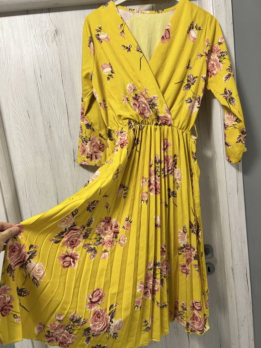 Rochie model floral