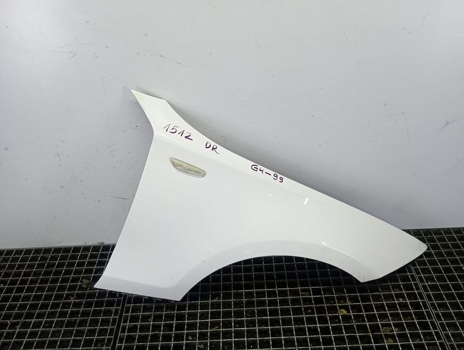 Aripa dreapta fata BMW Seria 1 E81/E82/E87/E88 (facelift) (2007 - 2012) 2.0 benzina N43