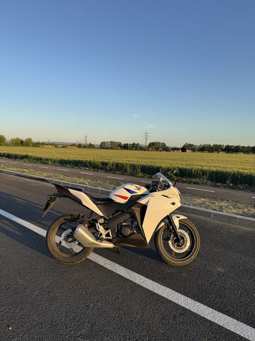 Honda cbr 125 2014