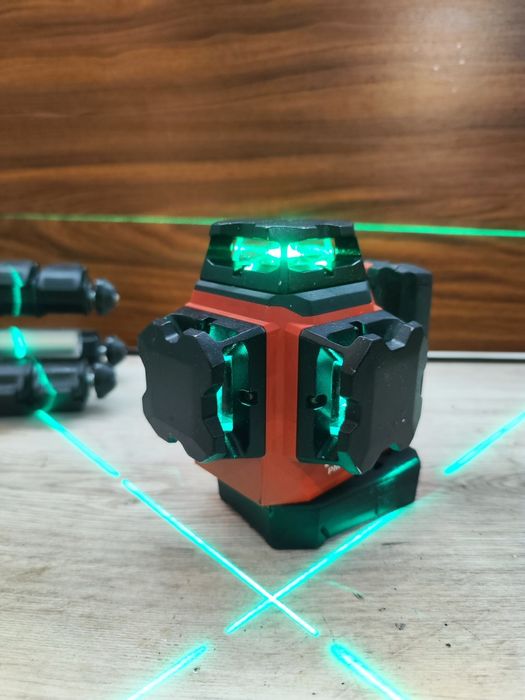 Nivela laser Hilti PM 30 MG cu trepied