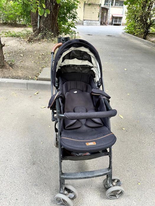 Коляска прогулочная Joie Sma Baggi