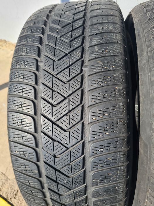 4 бр. зимни гуми 255/50/20 Pirelli DOT 4316 4,5/5 mm