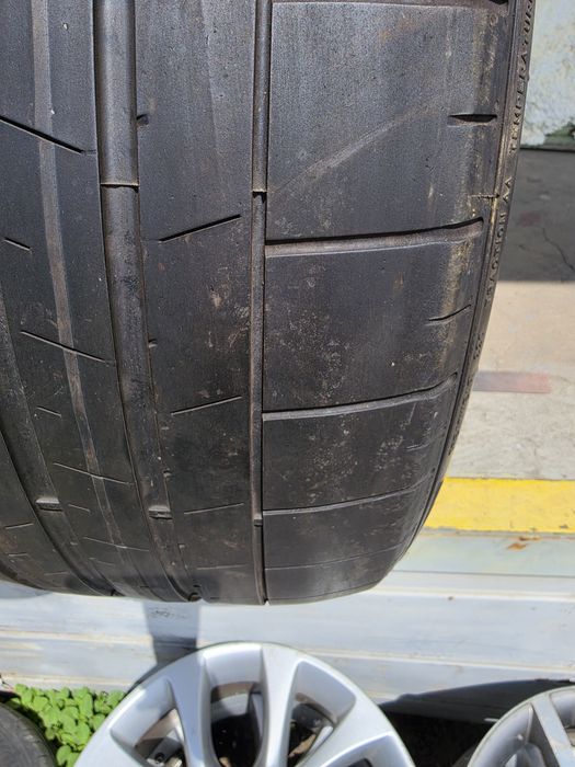 2 бр. летни гуми 265/40/19 Pirelli N1  5 mm DOT 1123