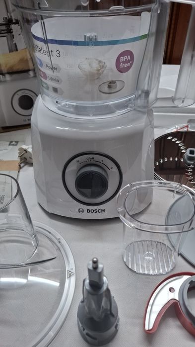 Кухненски робот Bosch  MultiTalent , 800W,2.3л