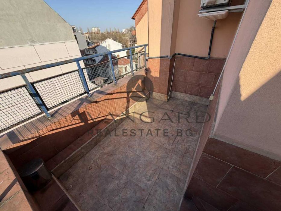 Продава се Тристаен апартамент в Пловдив, Център - 92 кв.м за 1381 €/кв.м - Снимка #7