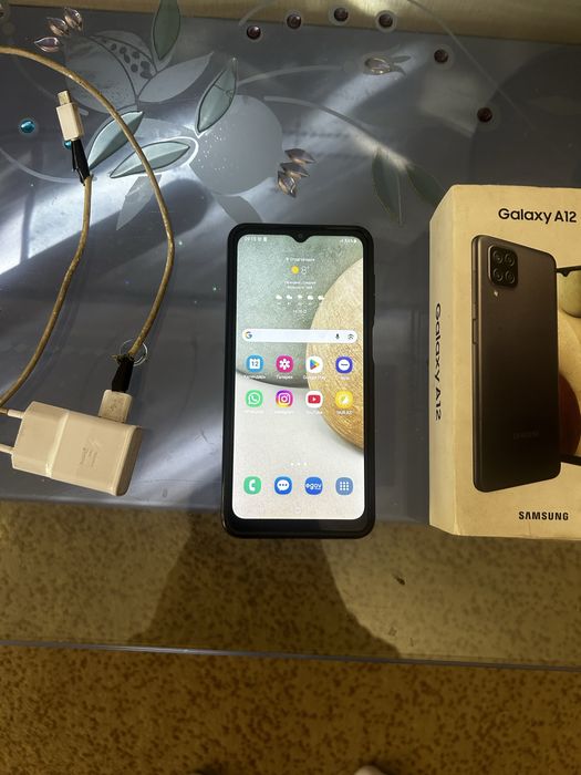 Продам телефон Samsung a12