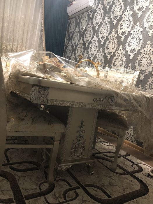 Стол стул сотилади