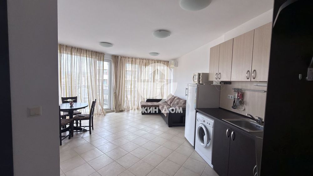 Продава се Двустаен апартамент в к.к. Слънчев бряг - 60 кв.м за 1334 €/кв.м - Снимка #2