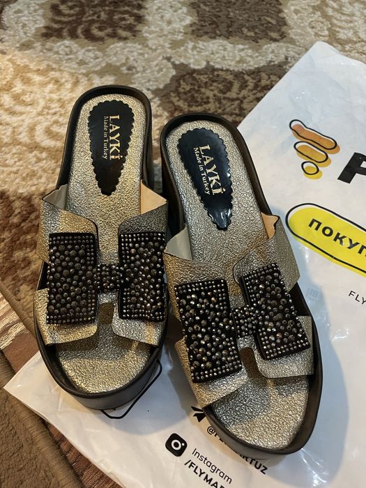 Новая обувь  втвтчт чтсво