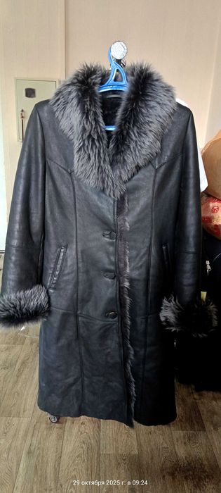 Продам Кожаное зимнее пальто