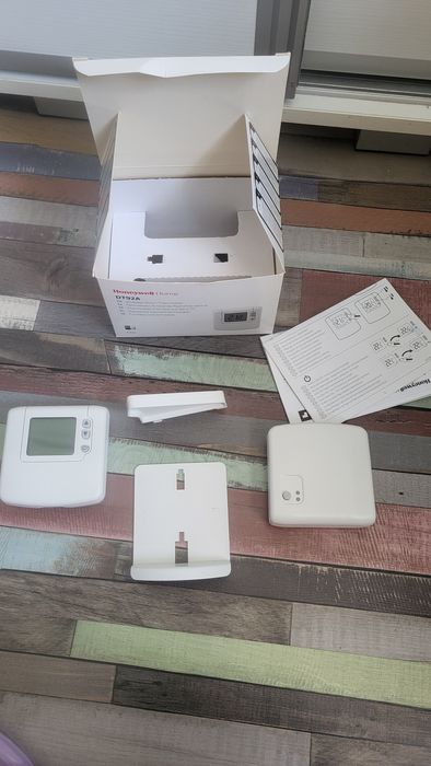 Termostat Honeywell nou