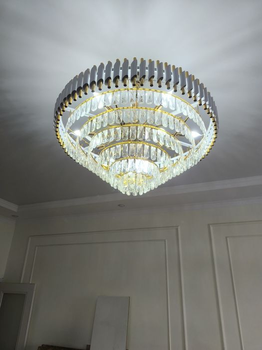 Люстра для гостевой