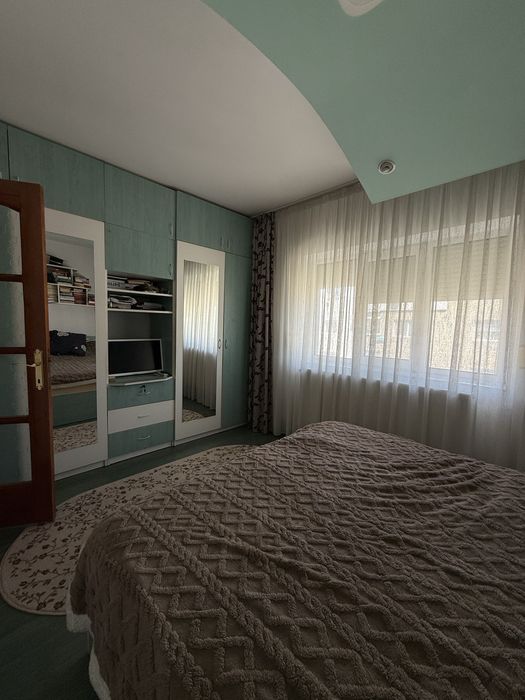 Apartament 3 camere Crang 2
