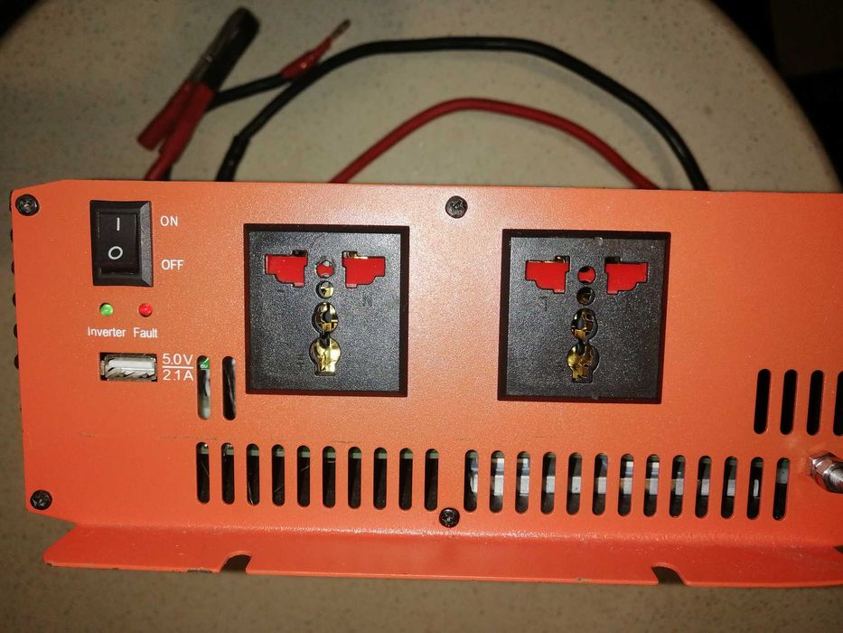 Aspirator 12v si invertor tensiune 12/220v