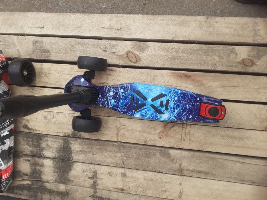 Самокаты трёхколесные