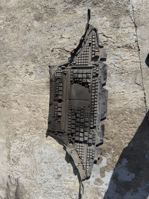 Кора под двигателя за Audi A4 b8, Ауди