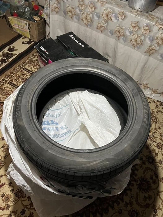 Шины 215/55/17 продается