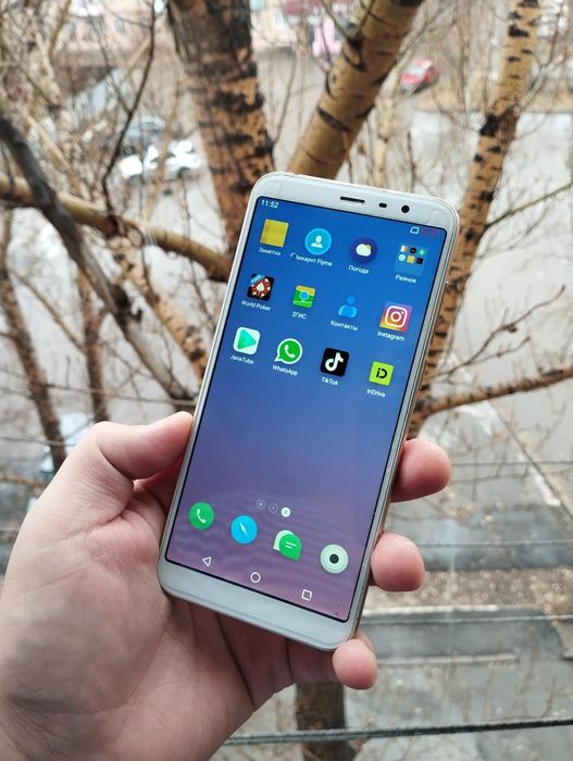 Продам телефон ...