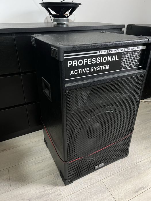 Vand Boxe G Pro in stare buna
