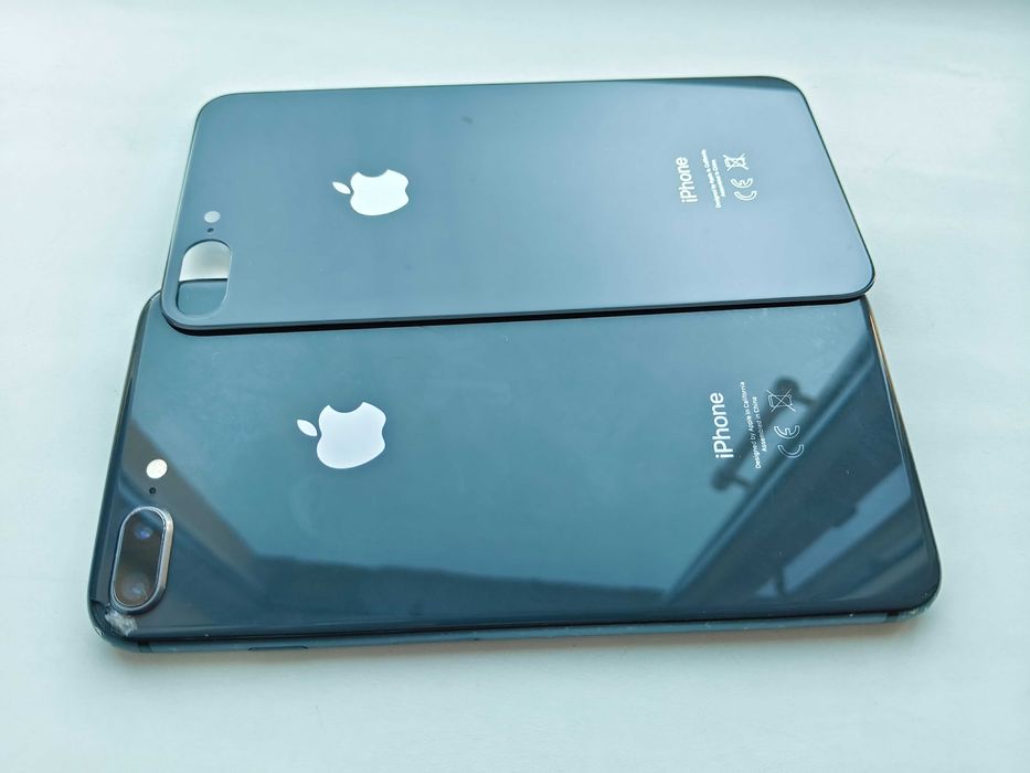 iPhone 8 plus черный 256гб