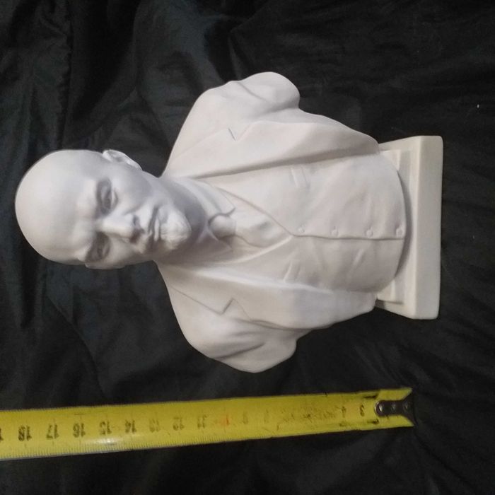 Продам Статуэтки