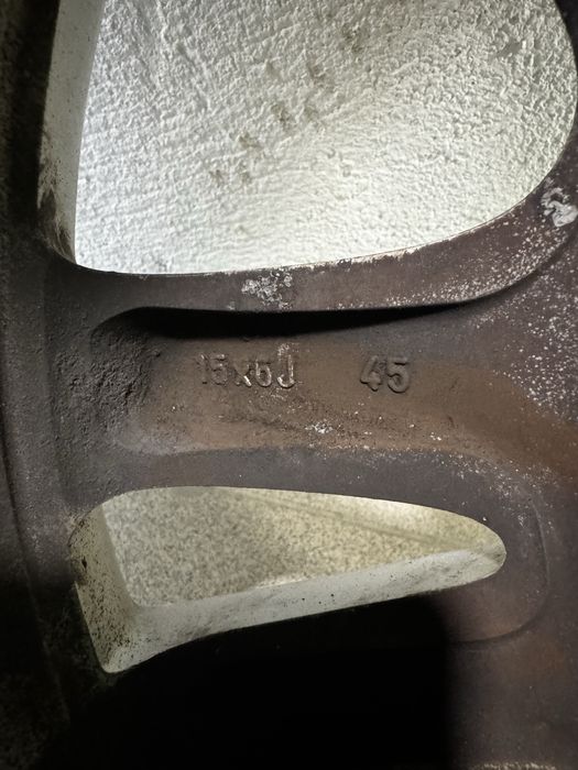 Джанти за хонда 15” 4х100 с гуми 185/60/15 дот 22