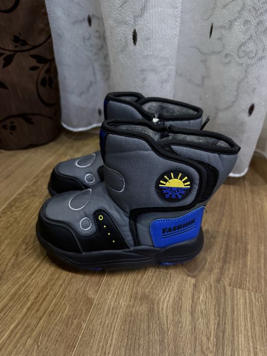 НОВЫЕ Сапоги для мальчика 29 р