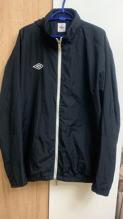 Продам спортивную одежду