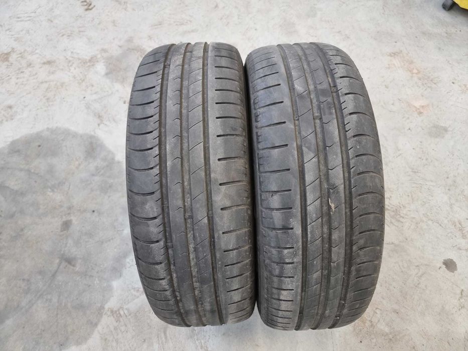 2 Anvelope VARA 195.55.16 "Hankook" ; stare buna